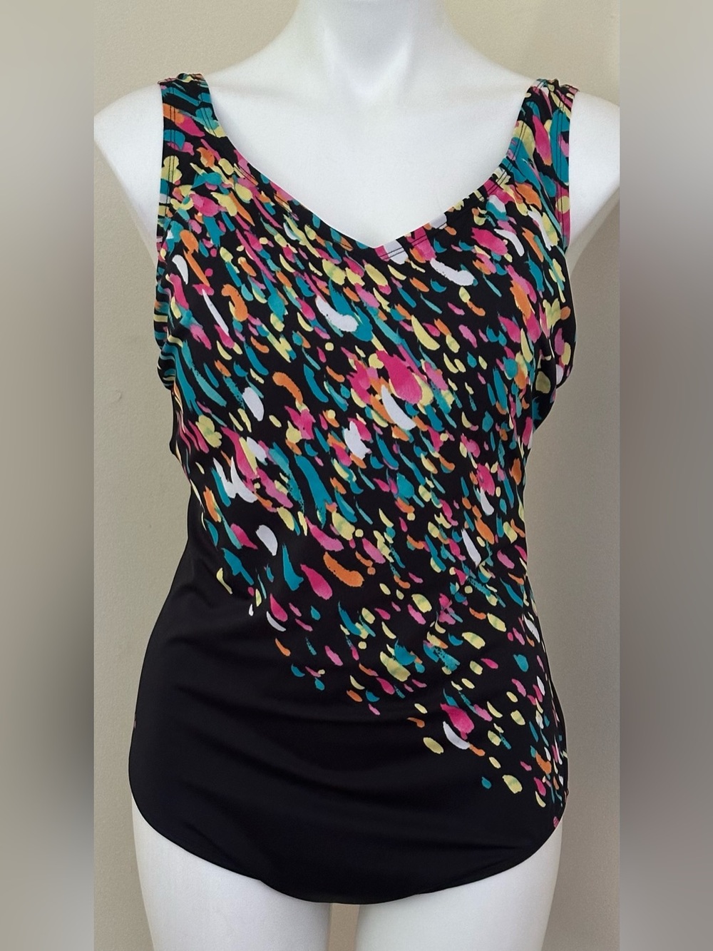 SWIMSUITS FOR ALL AQUABELLE 1 piece swim Black Multicolor Abstract Print Sz 20